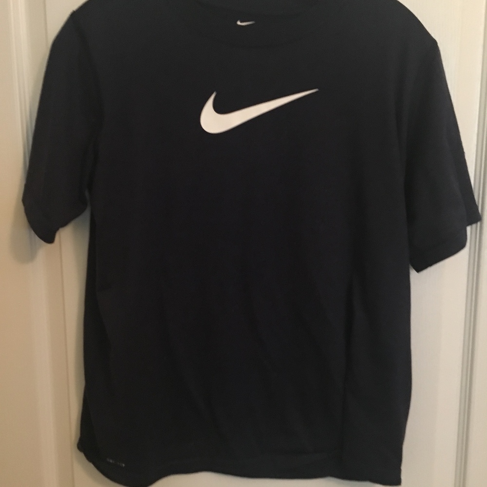 Nike boy's Dri Fit T sz xl